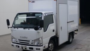 2019 Van Wing Isuzu Elf 2RG-NHR88AN