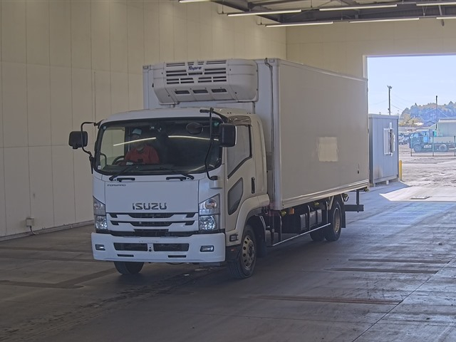 2017 Freezer Refrigerator Truck Isuzu Forward TKG-FRR90T2