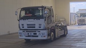 2010 Trailer Head Isuzu Giga PKG-EXD52G8