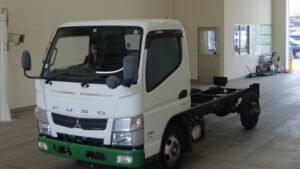 2013 Chassis Truck Mitsubishi Fuso Canter TKG-FEA20