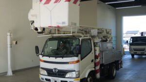 2008 Aerial Platform Hino Dutro BDG-XZU354E