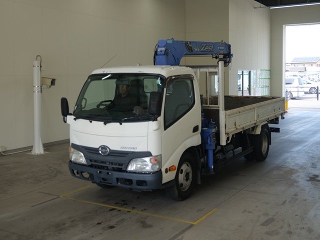 2013 Crane Truck Hino Dutro TKG-XZU650M
