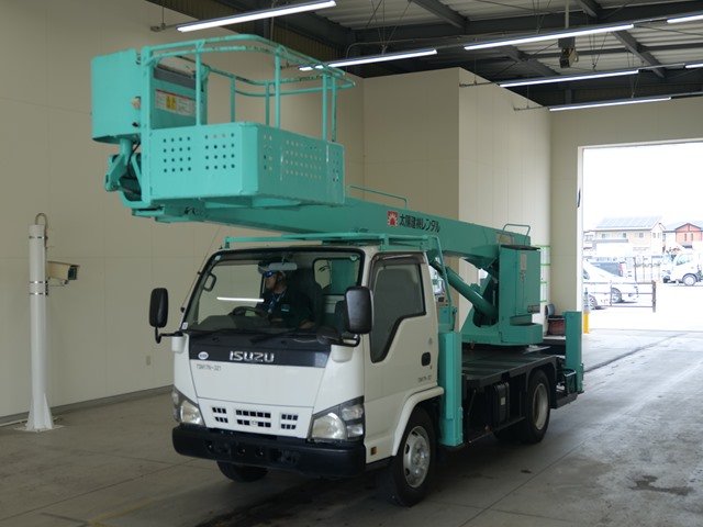 2006 Aerial Platform Isuzu Elf PB-NKR81N