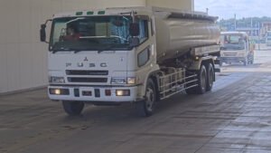 1998 Tank Truck Mitsubishi Fuso Super Great KC-FU517TZ
