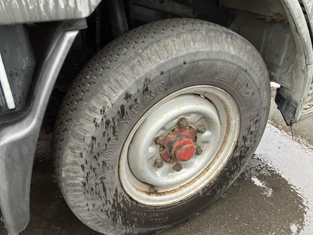 1999 Flat Body Truck Mitsubishi Fuso Canter Guts KC-FB511B - Image 11