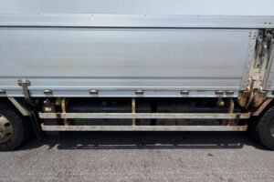 2016 Van Wing Mitsubishi Fuso Super Great FS64VZ