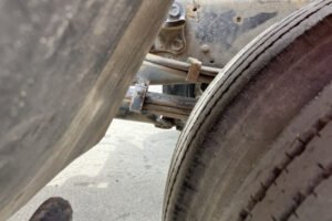 2004 Arm Roll Isuzu Forward PB-FRR35E3S