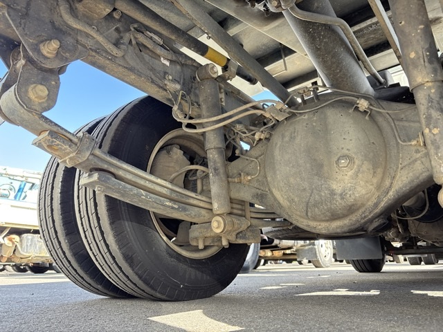 2013 Dump Tipper Truck Hino Dutro TKG-XZC610T - Image 12