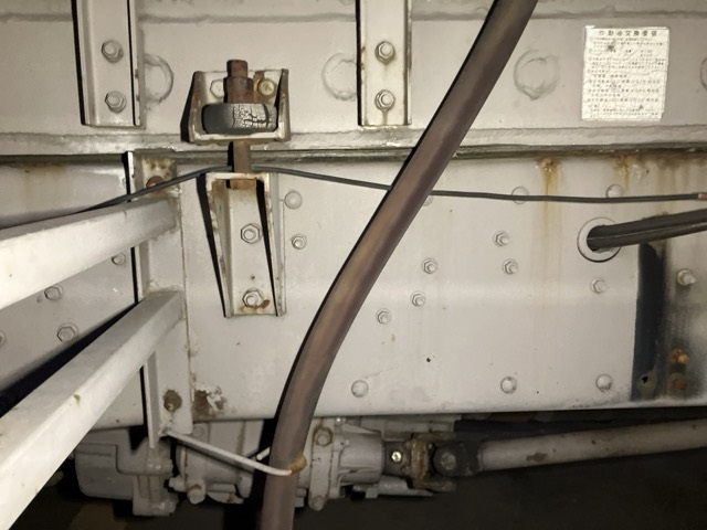 1999 Tank Truck Mitsubishi Fuso Super Great KC-FU517NY - Image 12