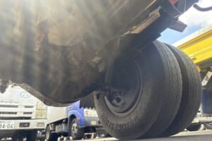 2000 Others Trucks Isuzu Elf KK-NKS71GR