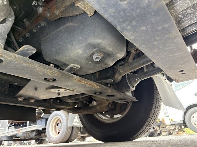 2017 Freezer Refrigerator Truck Hino Dutro TKG-XZU695M - Image 13