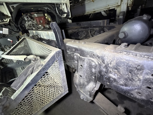 2013 Dump Tipper Truck Hino Dutro TKG-XZU600X - Image 14