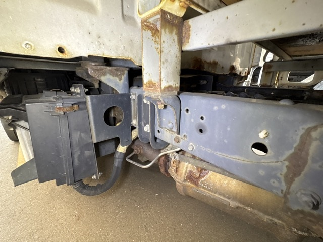 2016 Double Cab Truck Mitsubishi Fuso Canter Guts TKG-BSZ5F24 - Image 14