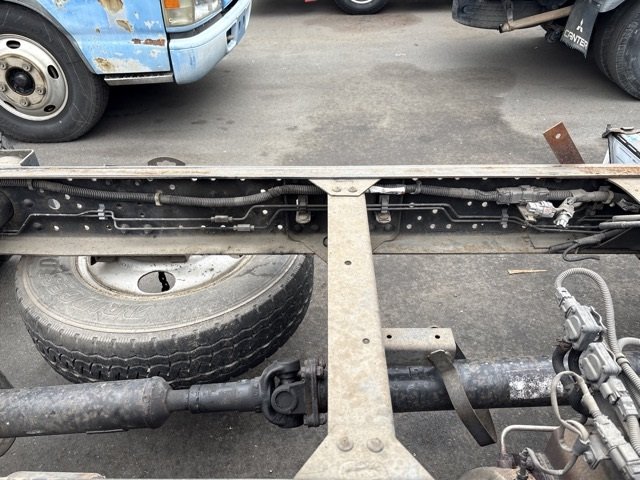 2007 Chassis Truck Mitsubishi Fuso Canter PDG-FE72D - Image 15