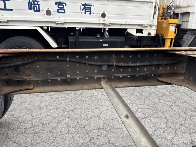 2016 Chassis Truck Mitsubishi Fuso Canter TKG-FED90 - Image 15