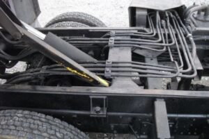 2004 Garbage Truck Isuzu Elf KR-NKR81EP