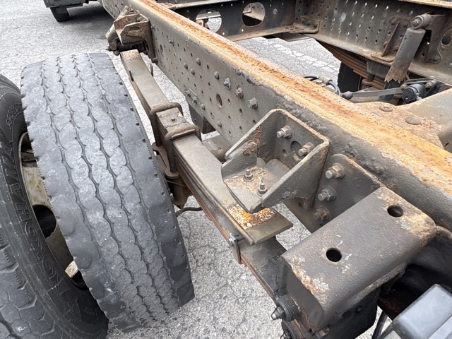2016 Chassis Truck Mitsubishi Fuso Canter TKG-FED90 - Image 16