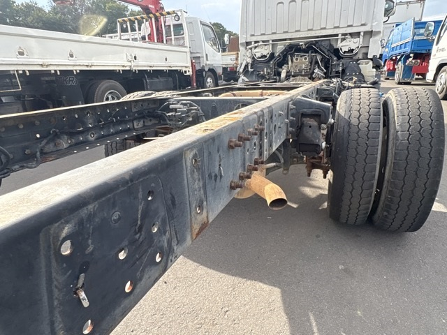 2013 Chassis Truck Mitsubishi Fuso Canter TKG-FEA80 - Image 16