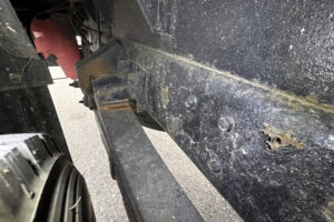 2010 Van Wing Mitsubishi Fuso Canter PDG-FE82D