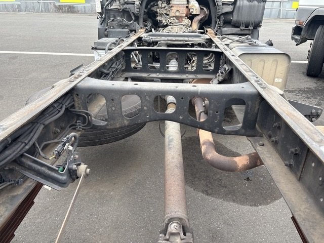 2016 Chassis Truck Hino Dutro TKG-XZU710M - Image 17
