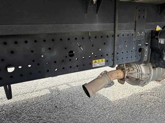 2017 Freezer Refrigerator Truck Isuzu Forward TKG-FRR90T2 - Image 17