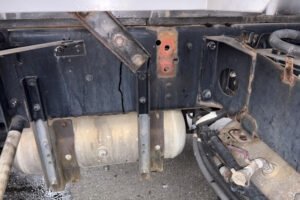 2013 Tank Truck Isuzu Giga QKG-CYG77AM