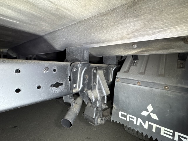 2005 Double Cab Truck Mitsubishi Fuso Canter PA-FE70DB - Image 18