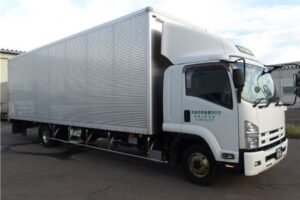 2014 Van Wing Isuzu Forward TKG-FRR90T2