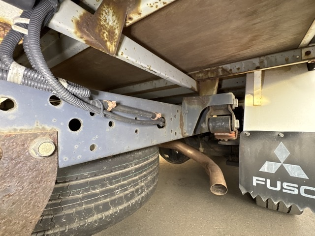 2016 Double Cab Truck Mitsubishi Fuso Canter Guts TKG-BSZ5F24 - Image 18