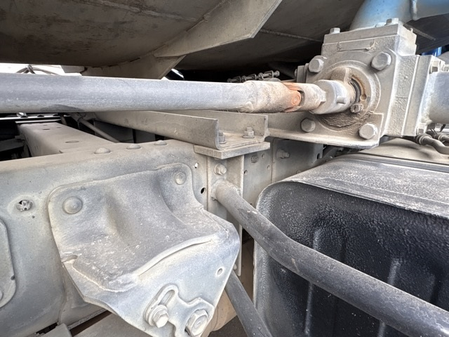 2017 Vacuum Truck Hino Dutro TKG-XZU600E - Image 19