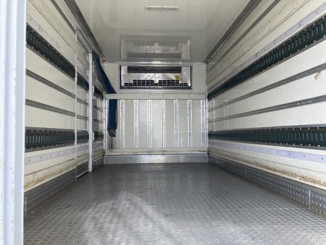 2014 Freezer Refrigerator Truck Isuzu Elf TKG-NPR85 - Image 20