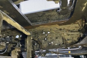 2004 Arm Roll Isuzu Forward PB-FRR35E3S