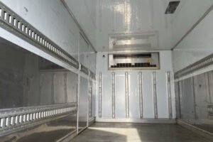 2011 Freezer Refrigerator Truck Mitsubishi Fuso Canter SKG-FEB50