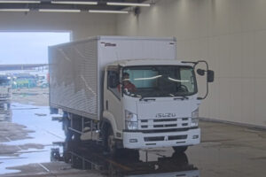 2013 Van Wing Isuzu Forward TKG-FRR90S2