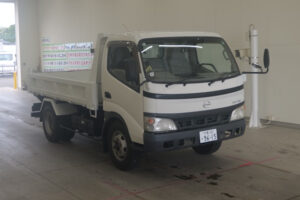 2006 Dump Tipper Hino Dutro PB-XZU404M - Image 2