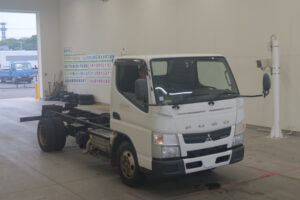 2015 Chassis Truck Mitsubishi Fuso Canter TKG-FGA50 - Image 2