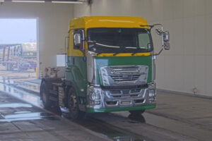 2016 Trailer Head Isuzu Giga QKG-EXD52BD - Image 2