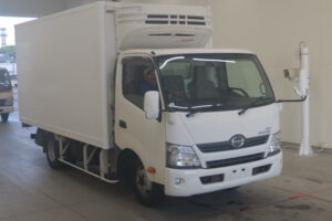 2015 Freezer Truck Hino Dutro TKG-XZU775M - Image 2