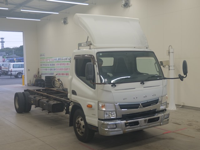 2016 Chassis Truck Mitsubishi Fuso Canter TKG-FED90 - Image 3