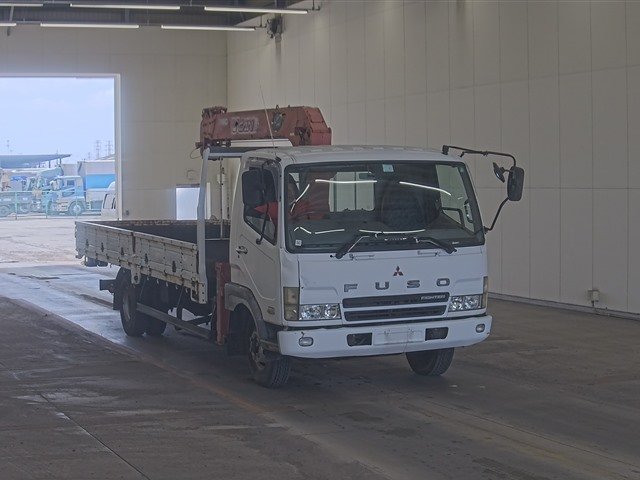 2005 Crane Truck Mitsubishi Fuso Fighter PA-FK71RK - Image 3