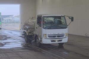 2006 Tank Truck Mitsubishi Fuso Fighter PA-FK71D