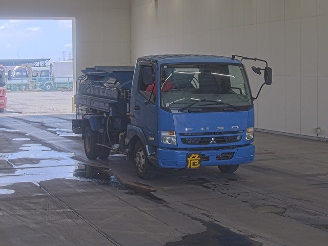 2010 Tank Truck Mitsubishi Fuso Fighter PDG-FK71R - Image 3