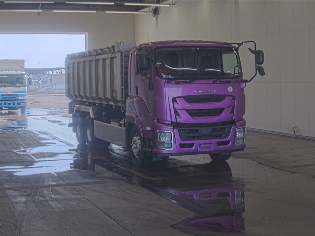2017 Others Trucks Isuzu Giga QKG-CYM77BM - Image 3