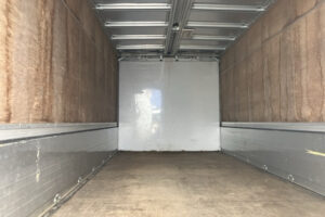 2010 Van Wing Mitsubishi Fuso Canter PDG-FE82D