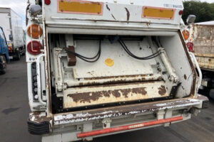 2005 Garbage Truck Mitsubishi Fuso Canter PA-FE83DEY - Image 20