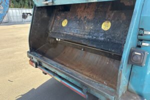 2011 Garbage Truck Isuzu Elf PDG-NPR75N