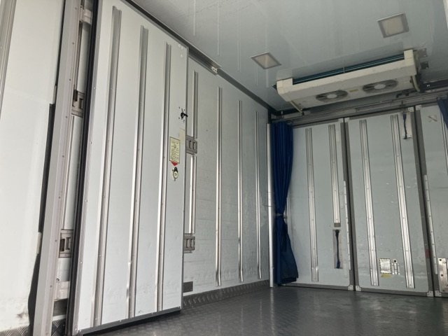 2020 Freezer Refrigerator Truck Isuzu Elf 2RG-NPR88AN - Image 21