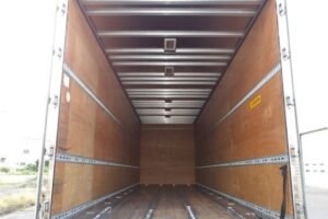 2014 Van Wing Isuzu Forward TKG-FRR90T2