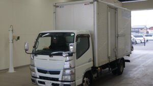 2015 Van Wing Mitsubishi Fuso Canter TKG-FEA20