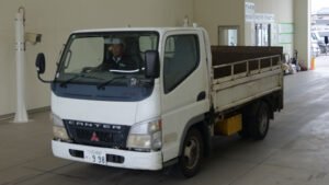 2004 Flat Body Truck Mitsubishi Fuso Canter Guts KK-FB70ABX